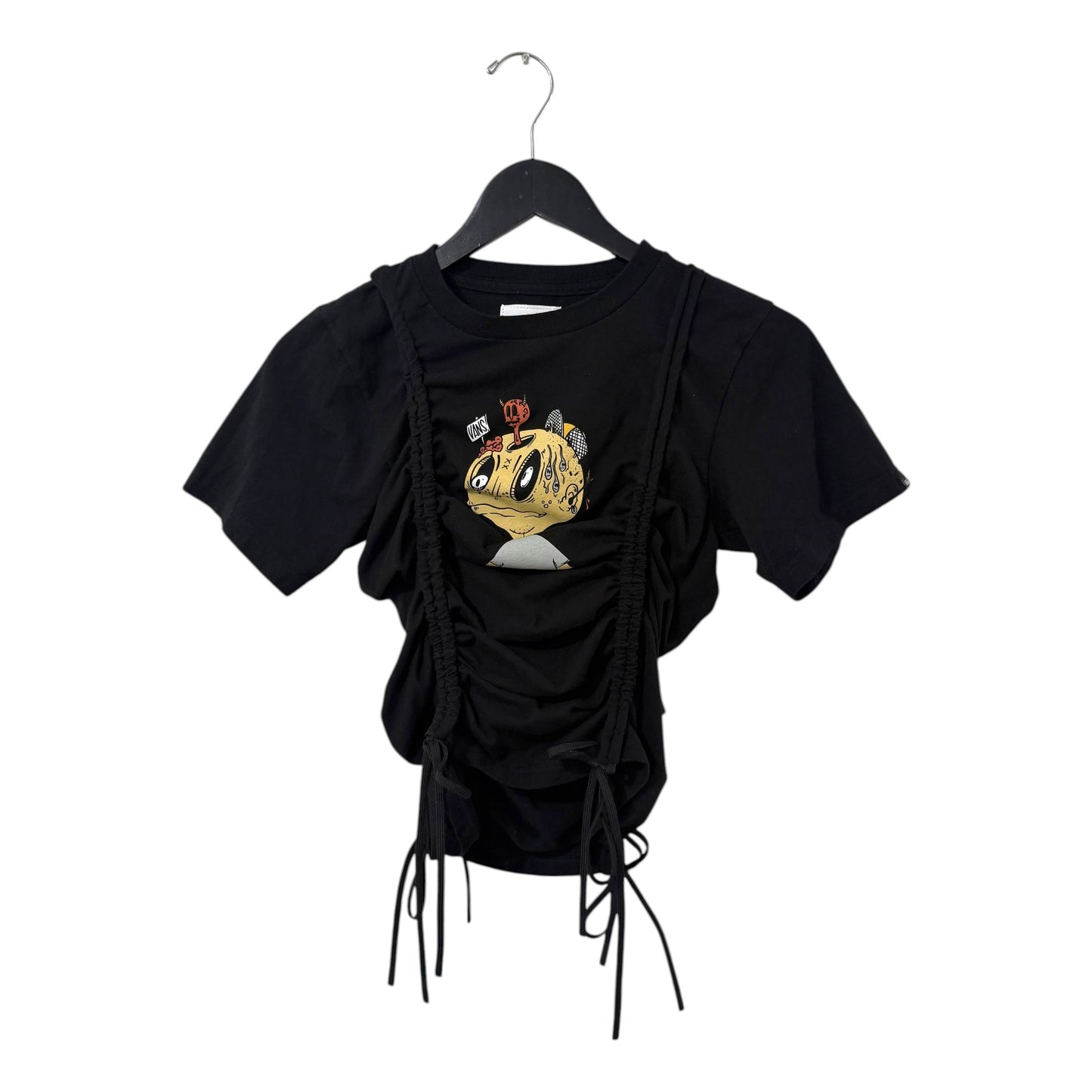 0 mph black short-sleeve crop top with front graphic print and adjustable side ruched drawstring detailing.